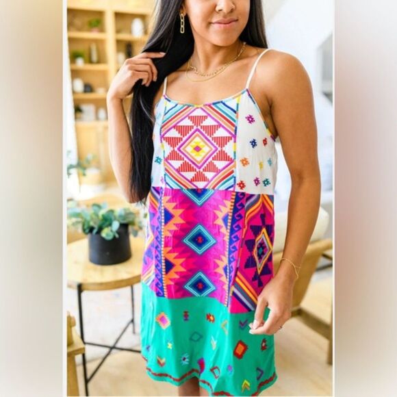 NWT Savanna Jane Embroidered Dress‎ Small - Picture 1 of 6